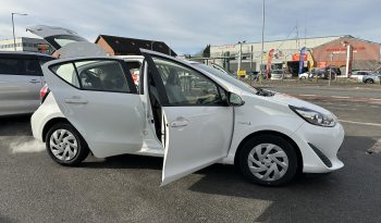 
									TOYOTA AQUA 1.5 HYBRID AUTOMATIC 2017 full								