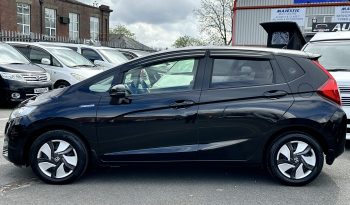 
									HONDA JAZZ FIT HYBRID PATROL 2013 full								