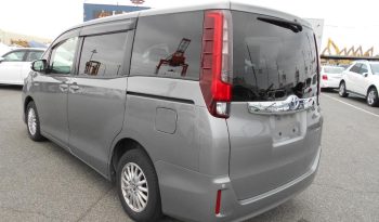 
									TOYOTA NOAH 1.8 HYBRID X AUTO 2015 full								