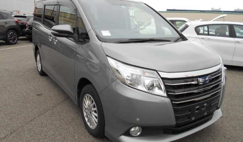 
								TOYOTA NOAH 1.8 HYBRID X AUTO 2015 full									