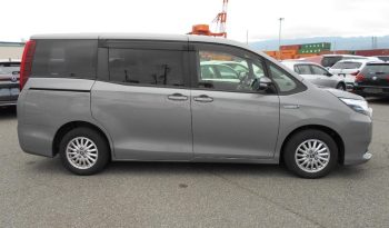 
									TOYOTA NOAH 1.8 HYBRID X AUTO 2015 full								