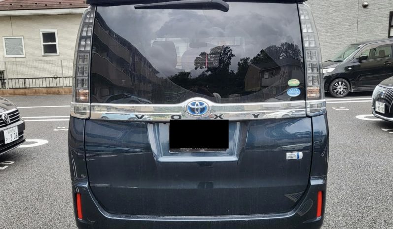 
								Toyota Voxy 1.8 Hybrid Automatic 2015 full									