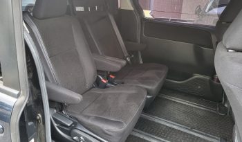 
									Toyota Voxy 1.8 Hybrid Automatic 2015 full								