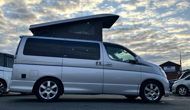 
								Nissan Elgrand E51 Camper Van 4 Berths 2008 full									