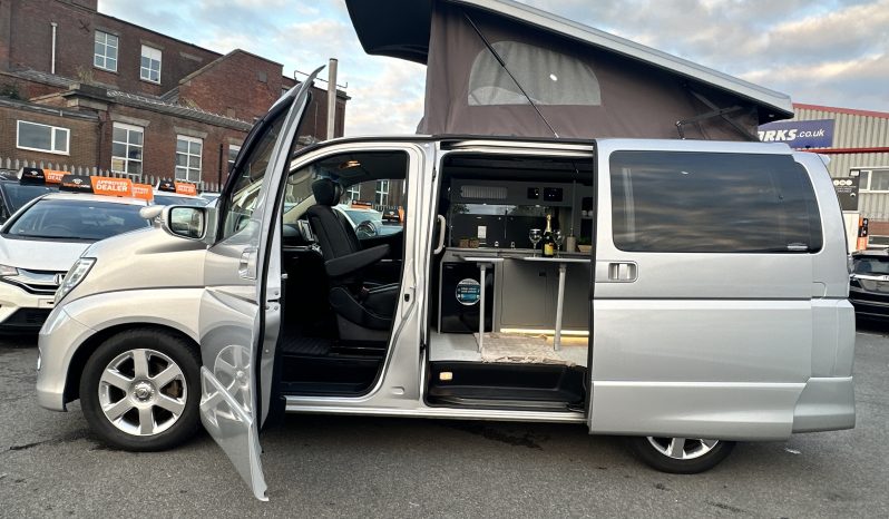 
								Nissan Elgrand E51 Camper Van 4 Berths 2008 full									