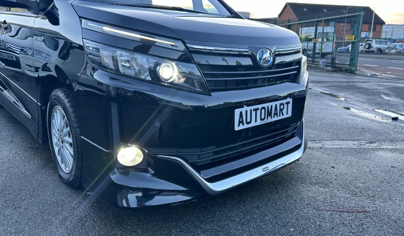 
								Toyota Voxy 1.8 Hybrid Auto Face lift 58K (2016) 5 door full									