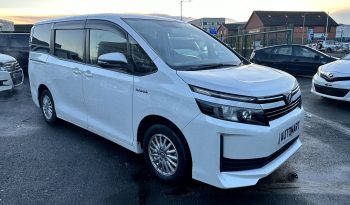 
									Toyota Voxy 1.8 Hybrid Automatic 7 Seater 2015 5door full								