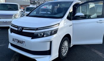 
									Toyota Voxy 1.8 Hybrid Automatic 7 Seater 2015 5door full								